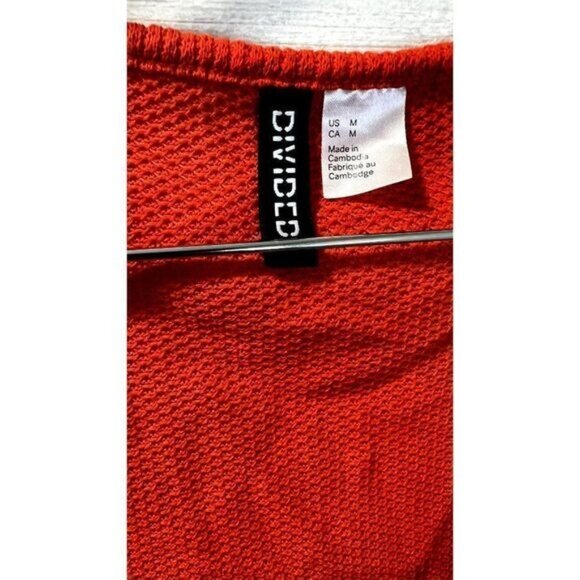 Divided Women's V- Neck Button-front Long Sleeve Fitted Cardigan - Picture 5 of 5